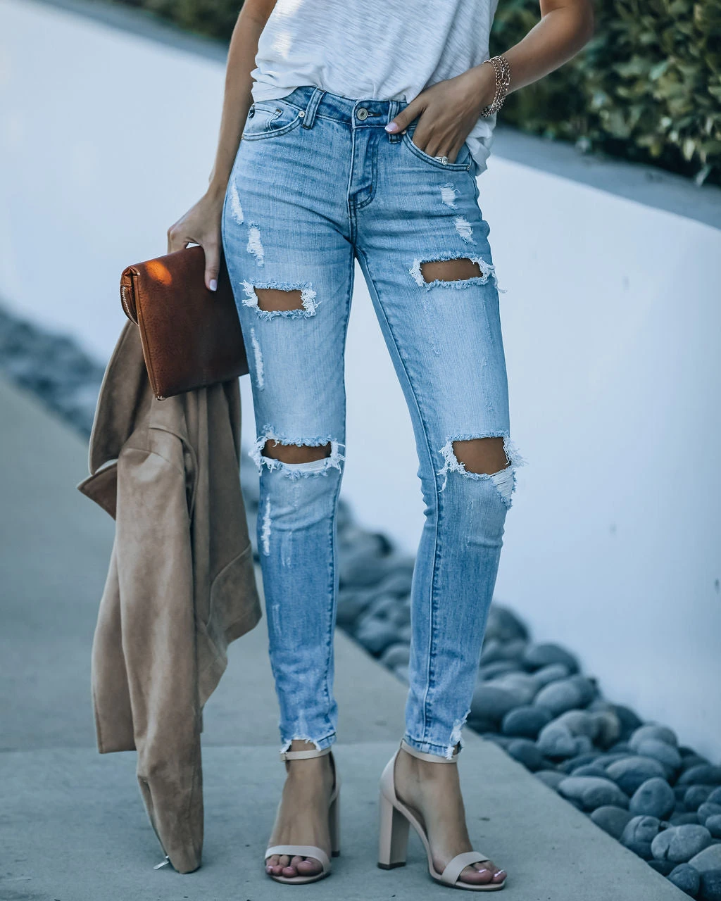 KANC-001 Universal Mid Rise Distressed Skinny - Light Wash - FINAL SALE - Image 9